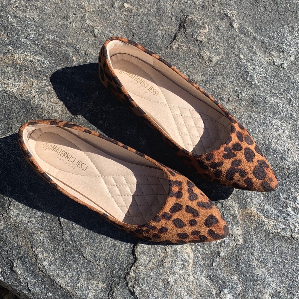 Maiernisi Jessi Pointy Leopard Flats 38 EUC Size 8
